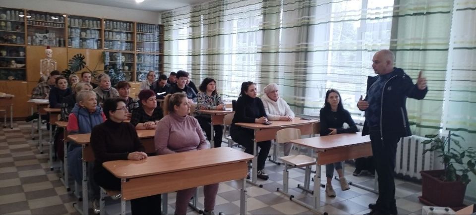 Иван Приходько: В Калининском районе Горловки состоялись встречи лидеров общественного мнения с жителями Иван Приходько: В Калининском районе Горловки состоялись встречи лидеров общественного мнения с жителями