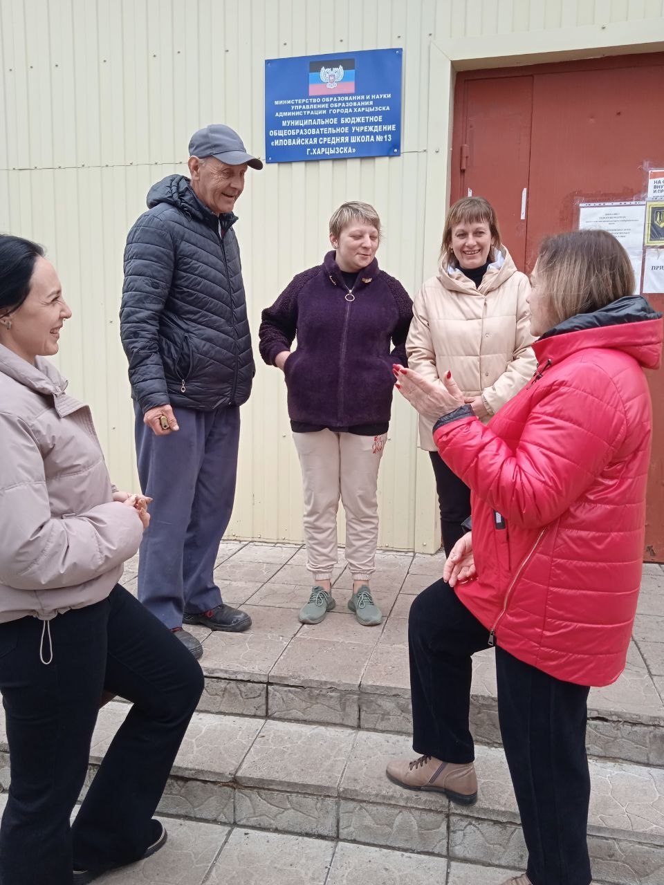 Депутат Иловайского городского совета Опихайленко Ирина Григорьевна провела встречу с жителями, в ходе которой обсуждался вопрос открытия бассейна в городе