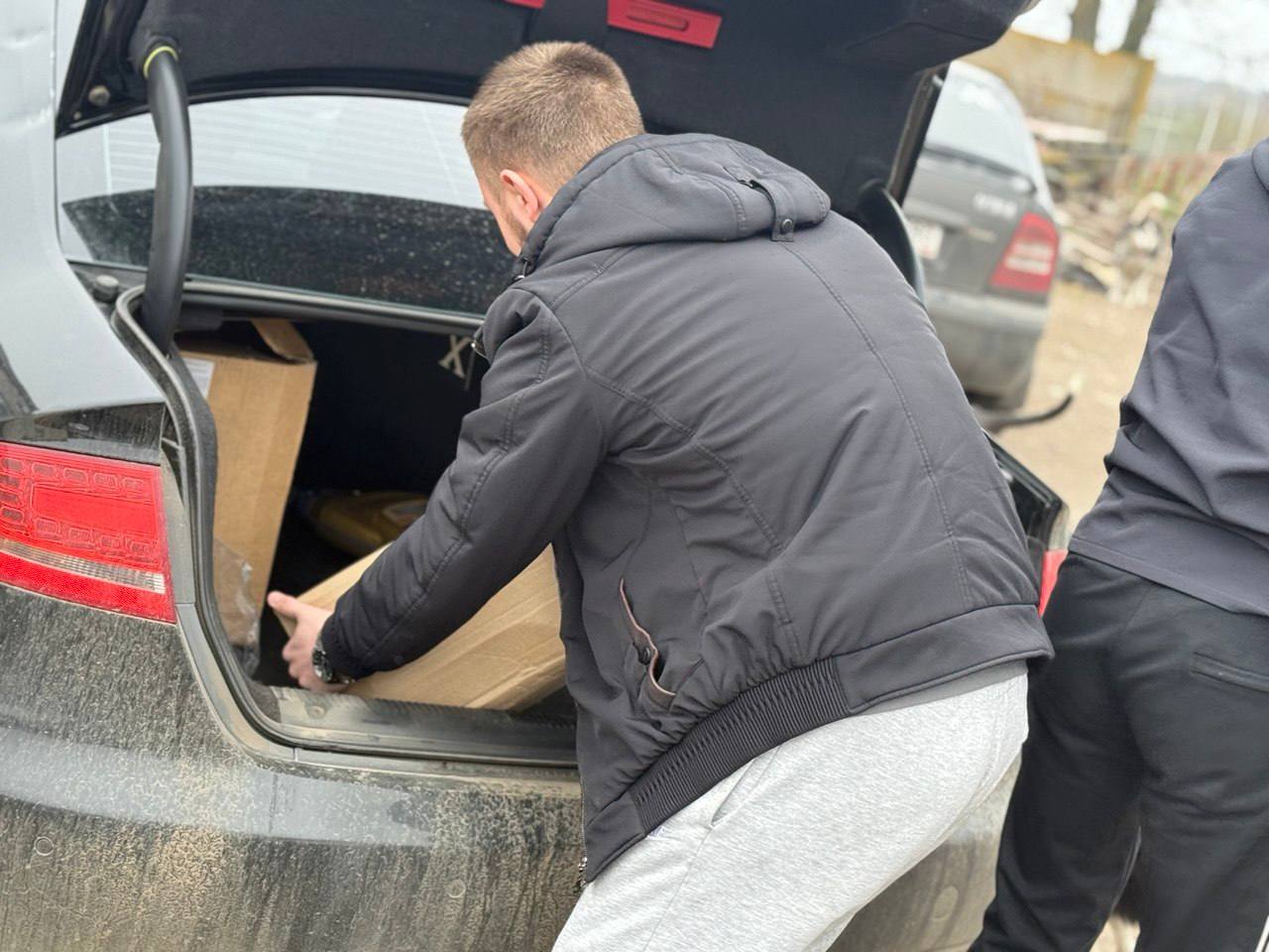 Молодые сторонники партии Мангушского округа начали свою деятельность с заботы о бездомных животных Молодые сторонники партии Мангушского округа начали свою деятельность с заботы о бездомных животных