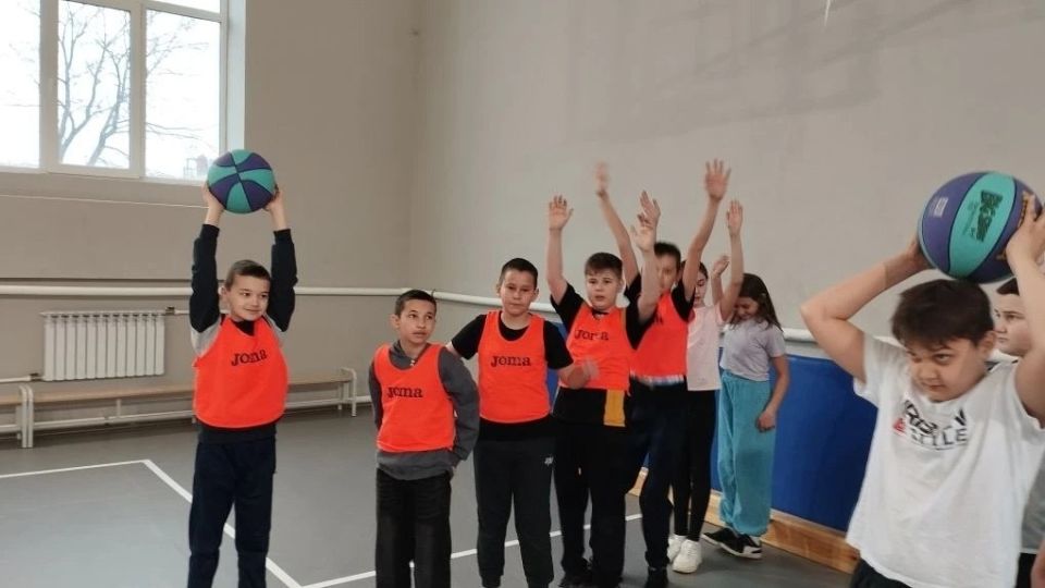В Комсомольской школе № 5 прошли спортивные соревнования «Спортландия: перезагрузка» В Комсомольской школе № 5 прошли спортивные соревнования «Спортландия: перезагрузка»