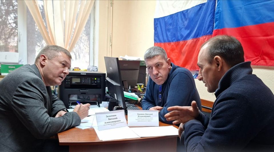 Благоустройство и социальные программы: встречи депутатов с жителями Шахтерска и Володарского Благоустройство и социальные программы: встречи депутатов с жителями Шахтерска и Володарского