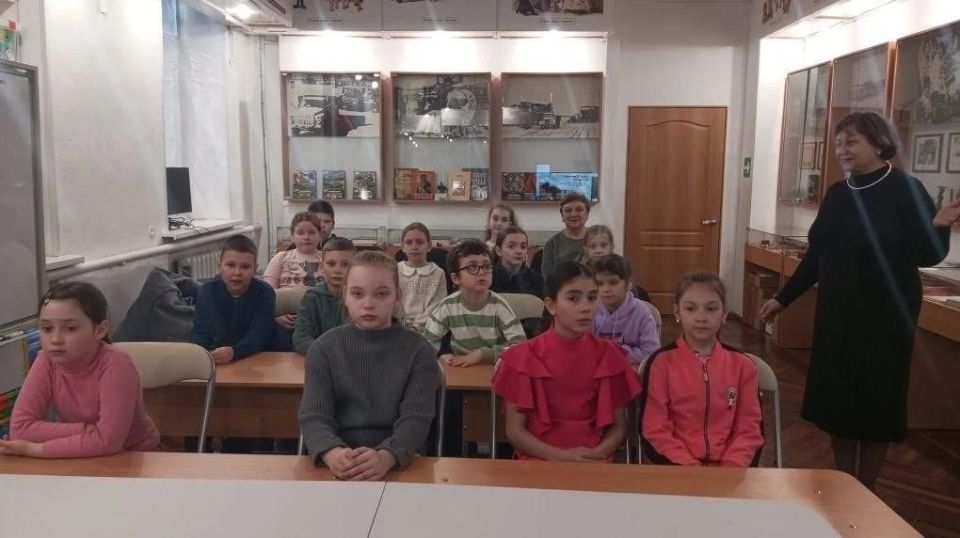 Школьники Старобешевской школы № 1 отметили юбилей композитора С. С. Прокофьва Школьники Старобешевской школы № 1 отметили юбилей композитора С. С. Прокофьва