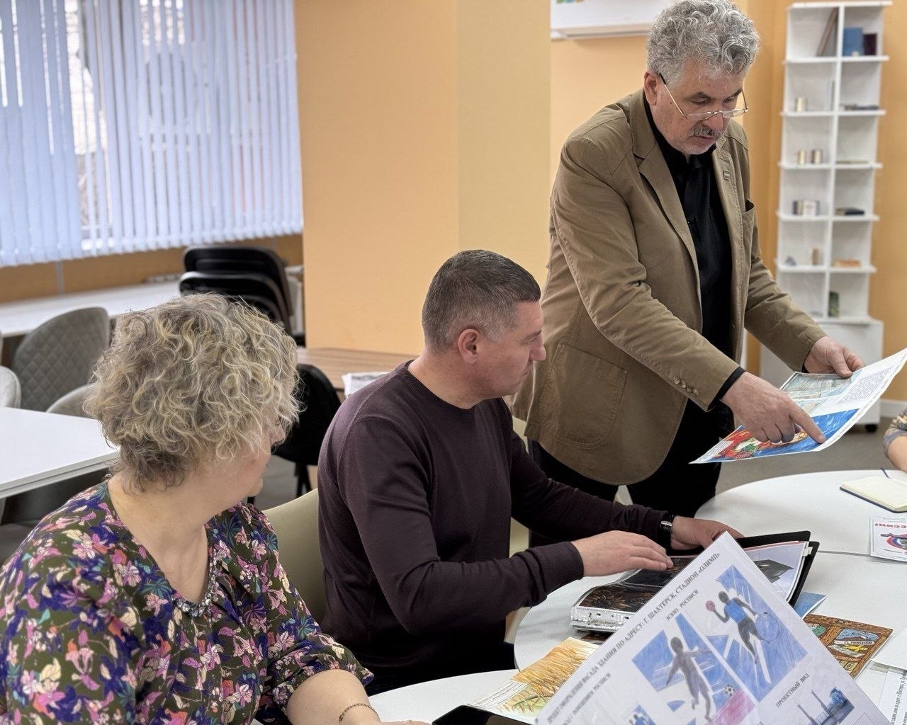 Александр Шатов: Прием работ для участия в конкурсе «Роспись – объект – сюжет. Шахтерск» завершен Александр Шатов: Прием работ для участия в конкурсе «Роспись – объект – сюжет. Шахтерск» завершен