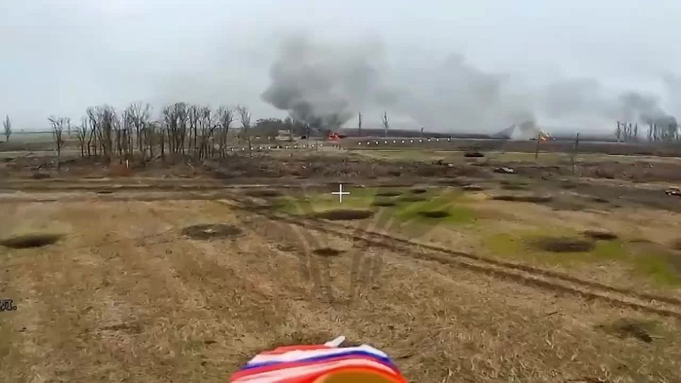 Уничтожение колонны ВСУ из танка M1A1 Abrams, двух БМП-2 и БТР M1117, пытавшейся зайти в село Гришино под Покровском