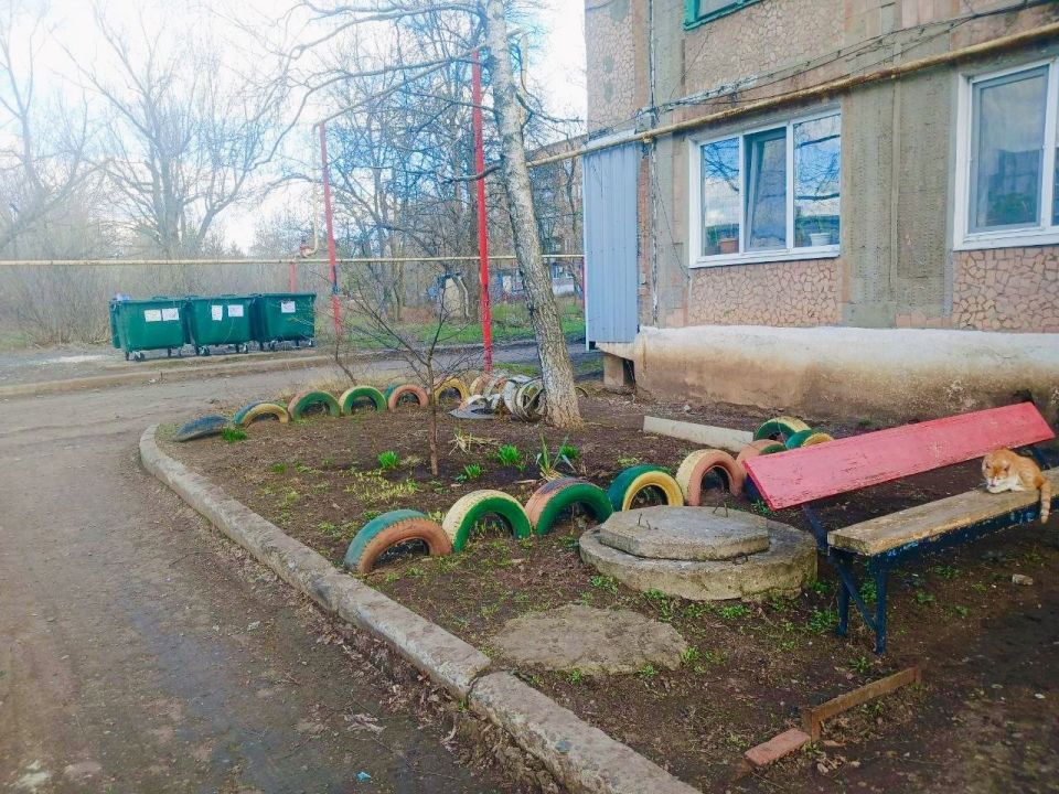 Александр Пеняев: Хорошей традицией стали субботники по уборке территорий ранней весной и без поддержки жителей выполнить ее очень сложно Александр Пеняев: Хорошей традицией стали субботники по уборке территорий ранней весной и без поддержки жителей выполнить ее очень сложно
