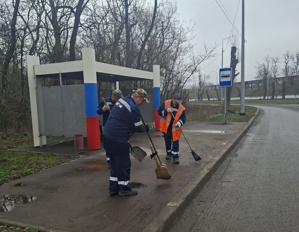 Сегодня, 2 апреля, в рамках мероприятий по благоустройству в весенне-летний период и акции «Чистый четверг» сотрудниками Филиала № 5 «Ясиновский коксохимический завод» ООО «ЮЖНЫЙ ГОРНО-МЕТАЛЛУРГИЧЕСКИЙ КОМПЛЕКС ДОНЕЦК»... Сегодня, 2 апреля, в рамках мероприятий по благоустройству в весенне-летний период и акции «Чистый четверг» сотрудниками Филиала № 5 «Ясиновский коксохимический завод» ООО «ЮЖНЫЙ ГОРНО-МЕТАЛЛУРГИЧЕСКИЙ КОМПЛЕКС ДОНЕЦК»...