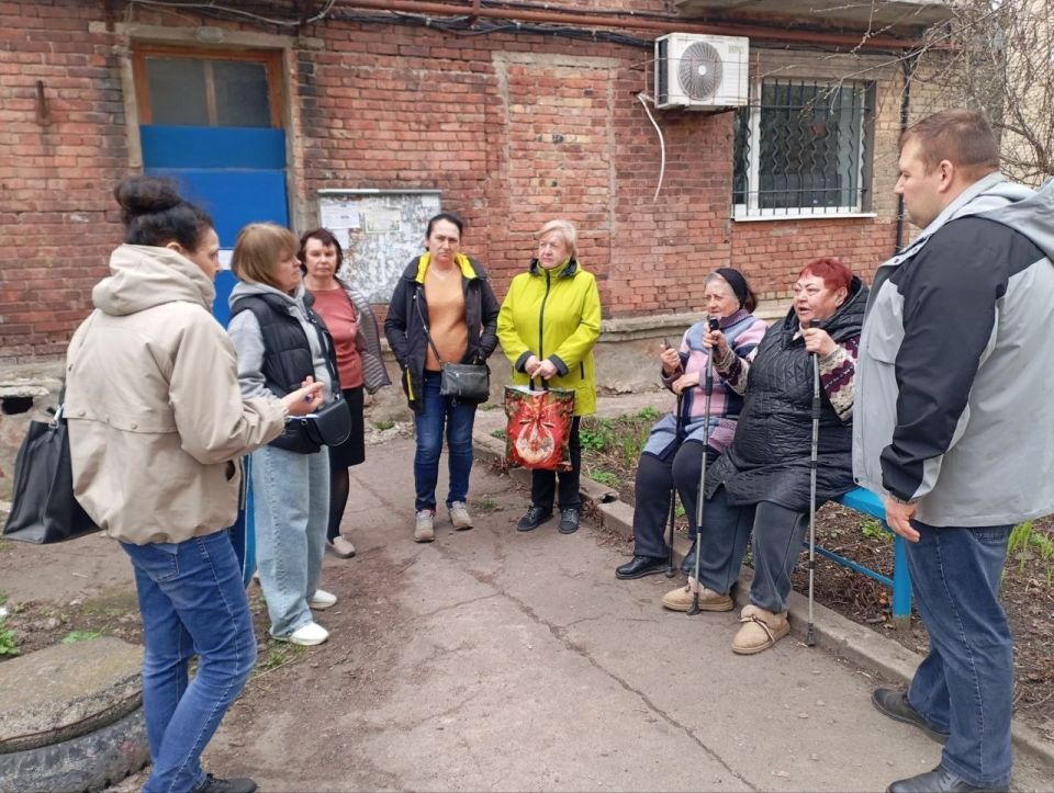 Иван Приходько: Жители Калининского района Горловки активно включаются в управление домами Иван Приходько: Жители Калининского района Горловки активно включаются в управление домами