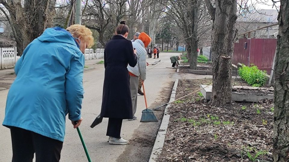 Наталья Великодная: В Тельмановском муниципальном округе продолжается акция «Чистый четверг» Наталья Великодная: В Тельмановском муниципальном округе продолжается акция «Чистый четверг»