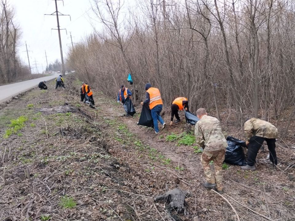 МБУ "Благоустройство" проводит благоустройство территории городского округа Торез
