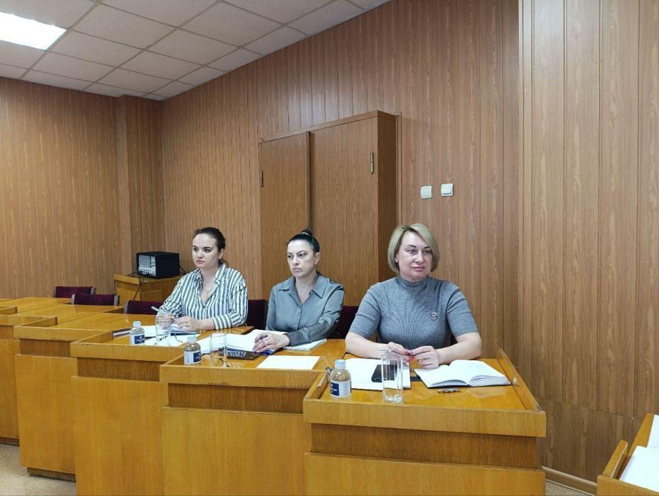 Михаил Меренков: В Управе Буденновского внутригородского района Администрации городского округа Донецк прошло собрание секретарей первичных отделений партии "Единая Россия" Михаил Меренков: В Управе Буденновского внутригородского района Администрации городского округа Донецк прошло собрание секретарей первичных отделений партии "Единая Россия"