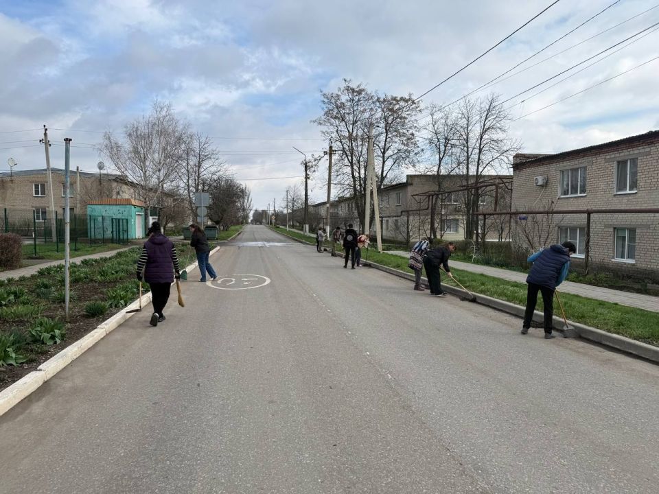 Наталья Великодная: В Тельмановском муниципальном округе продолжается акция «Чистый четверг» Наталья Великодная: В Тельмановском муниципальном округе продолжается акция «Чистый четверг»