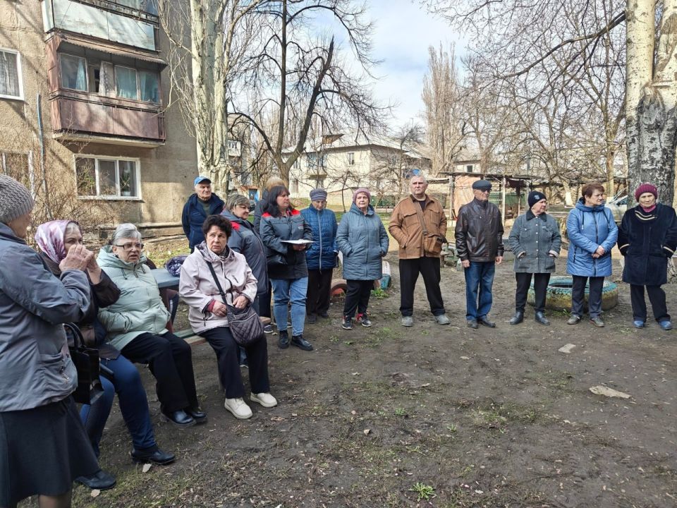 Жителям Снежного рассказали о деятельности ТСЖ и планах благоустройства Жителям Снежного рассказали о деятельности ТСЖ и планах благоустройства