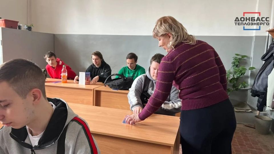 «ОТ ТЕОРИИ К ПРАКТИКЕ»: СОТРУДНИКИ ФИЛИАЛА «АМВРОСИЕВКАТЕПЛОСЕТЬ» ПРОВЕЛИ ПРОФОРИЕНТАЦИОННУЮ ВСТРЕЧУ СО СТУДЕНТАМИ «ОТ ТЕОРИИ К ПРАКТИКЕ»: СОТРУДНИКИ ФИЛИАЛА «АМВРОСИЕВКАТЕПЛОСЕТЬ» ПРОВЕЛИ ПРОФОРИЕНТАЦИОННУЮ ВСТРЕЧУ СО СТУДЕНТАМИ