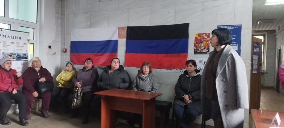 Сегодня заместитель Главы Администрации Тельмановского округа провела выездную встречу с жителями села Новоселовка