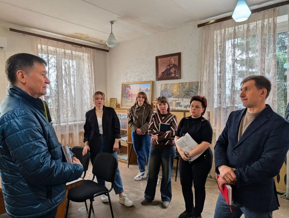 Заместитель главы Администрации Старобешевского муниципального округа Сергей Осадчий провел встречу с гражданами села Марьяновка