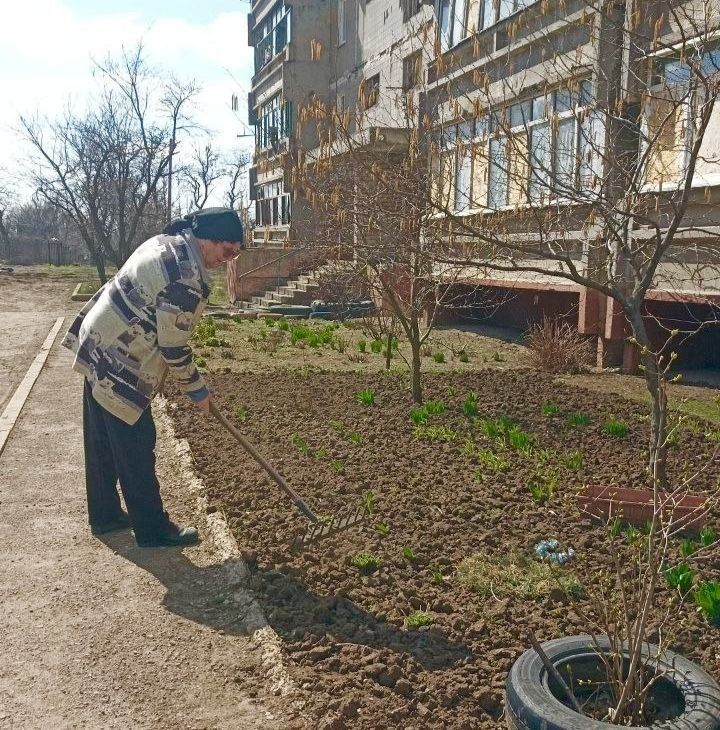 Александр Пеняев: Хорошей традицией стали субботники по уборке территорий ранней весной и без поддержки жителей выполнить ее очень сложно Александр Пеняев: Хорошей традицией стали субботники по уборке территорий ранней весной и без поддержки жителей выполнить ее очень сложно