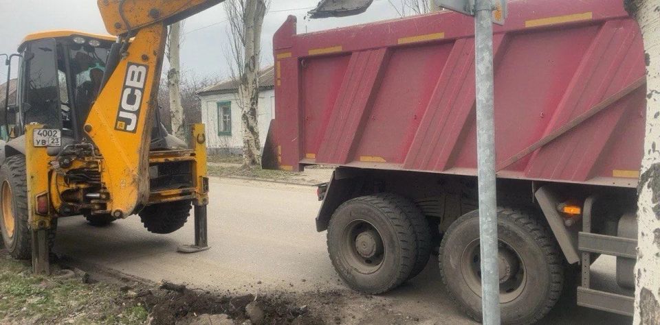 Сергей Желновач: Специалисты Хабаровского края провели подготовку к установке бордюров в Дебальцево