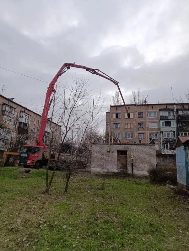 Кузбасс продолжает восстановление жилых домов в Горловке Кузбасс продолжает восстановление жилых домов в Горловке