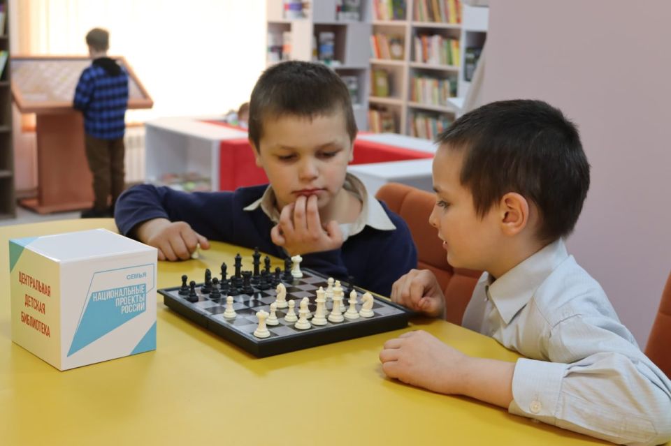 Экскурсия-знакомство «Волшебный мир чудесных книг» Экскурсия-знакомство «Волшебный мир чудесных книг»