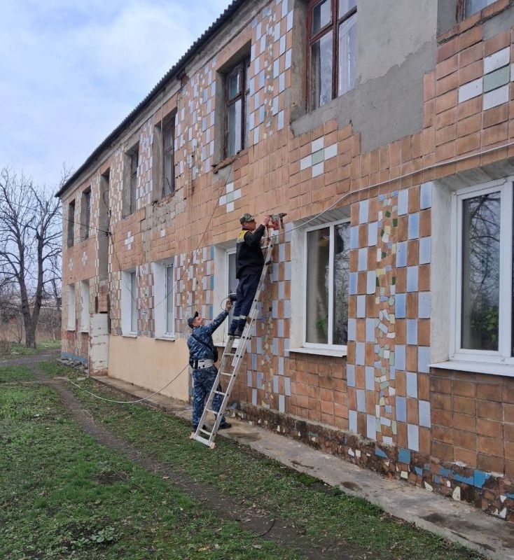 Снежнянский филиал Единого регионального фонда по управлению многоквартирными домами проводит работы по обслуживанию и благоустройству жилого фонда в городском округе Снежнянский филиал Единого регионального фонда по управлению многоквартирными домами проводит работы по обслуживанию и благоустройству жилого фонда в городском округе