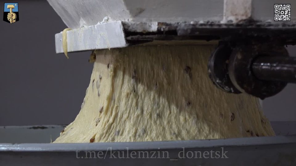 Алексей Кулемзин: В преддверии Светлого праздника Пасхи посетил Донецкий хлебозавод № 2, входящий в состав предприятия «Мир Хлеба»