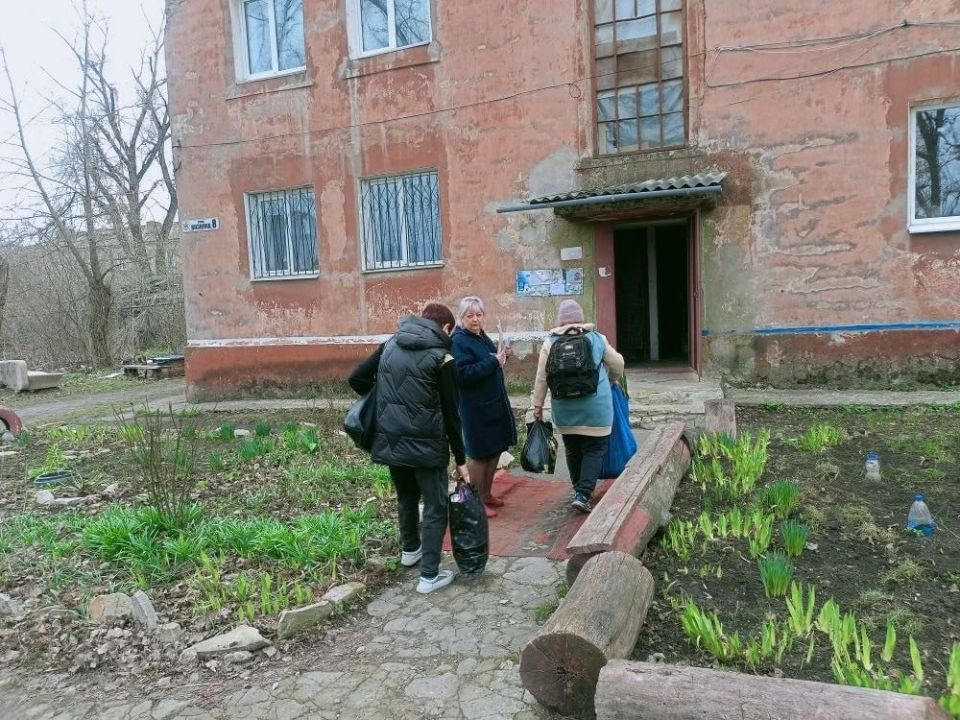 Роман Конев: Жители Калининского района Горловки активно включаются в процесс решения вопросов, касающихся содержания их многоквартирных домов