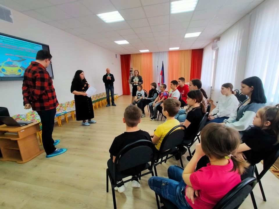 Профилактическое мероприятие «Дорога ошибок не прощает» для детей из Шахтерска Профилактическое мероприятие «Дорога ошибок не прощает» для детей из Шахтерска
