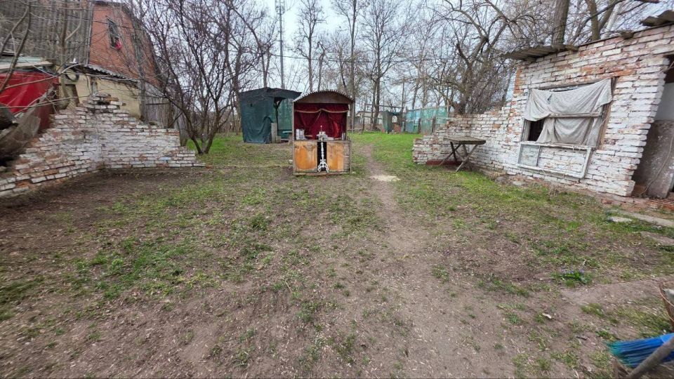 Накануне Пасхи в селе Юрьевка прошел субботник у храма святого Георгия Накануне Пасхи в селе Юрьевка прошел субботник у храма святого Георгия