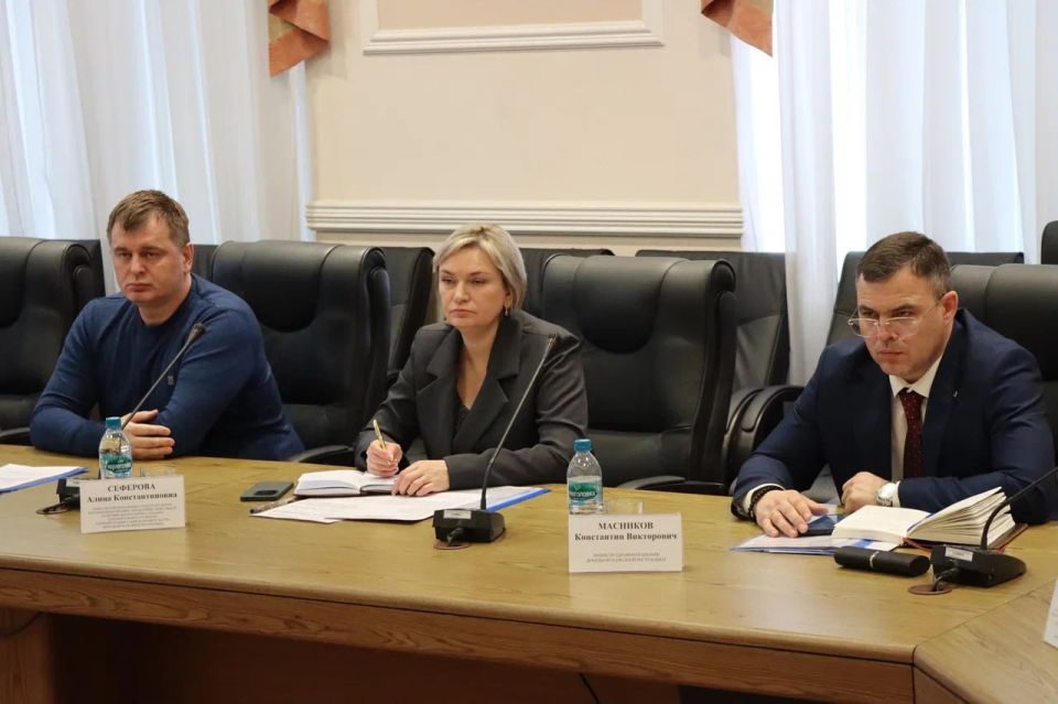 Лариса Толстыкина: Провели очередное заседание Республиканской межведомственной комиссии по делам несовершеннолетних и защите их прав в ДНР Лариса Толстыкина: Провели очередное заседание Республиканской межведомственной комиссии по делам несовершеннолетних и защите их прав в ДНР