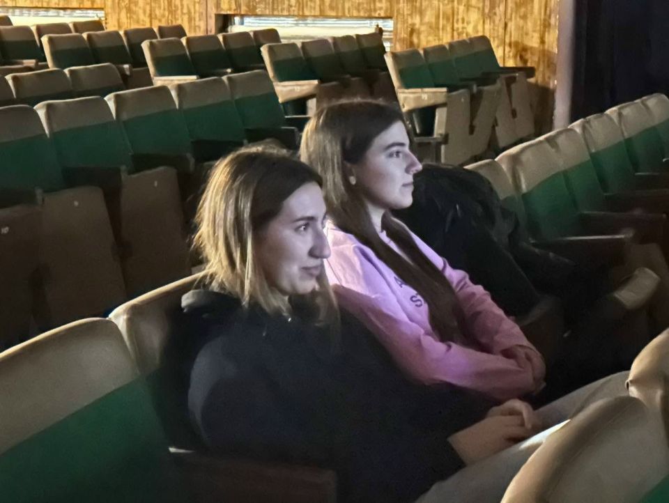 В Докучаевске прошли мероприятия ко Дню смеха В Докучаевске прошли мероприятия ко Дню смеха