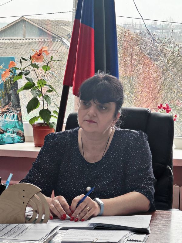 Под председательством заместителя главы администрации Мангушского муниципального округа Натальи Тосхопаран состоялось рабочее совещание, посвящённое организации военно-спортивной игры «Зарница 2.0»