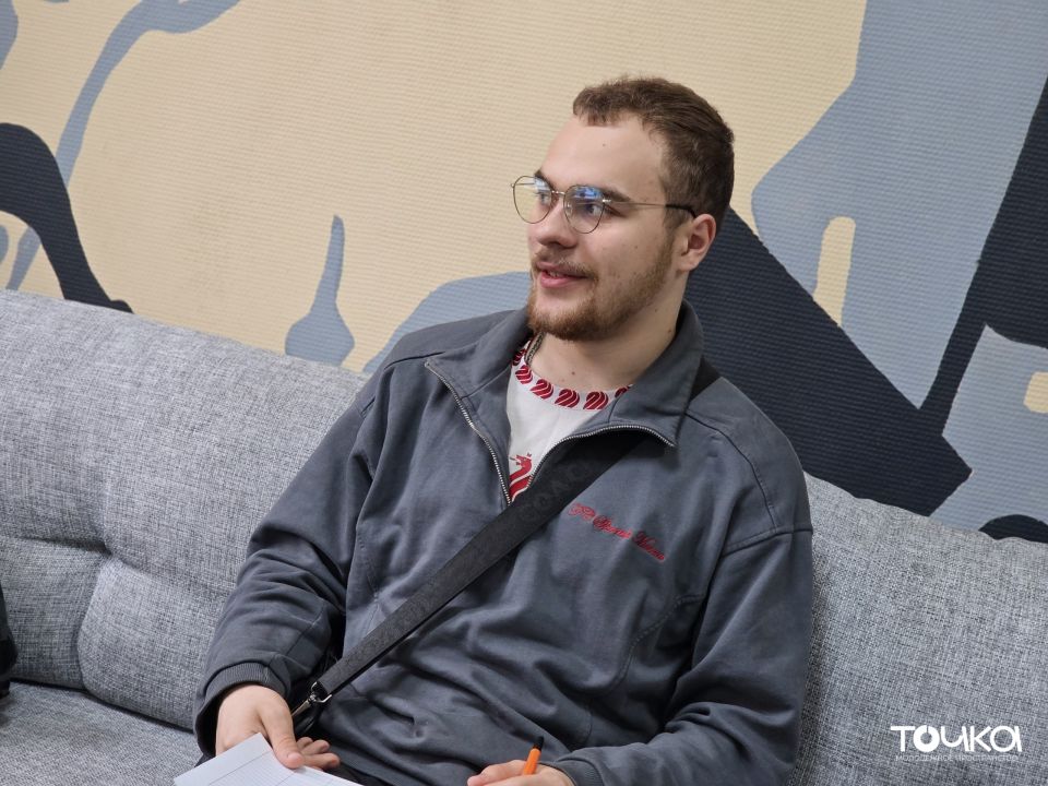 В молодёжном пространстве «Точка» прошла творческая встреча юнармейцев в ходе «Школы юного корреспондента» В молодёжном пространстве «Точка» прошла творческая встреча юнармейцев в ходе «Школы юного корреспондента»