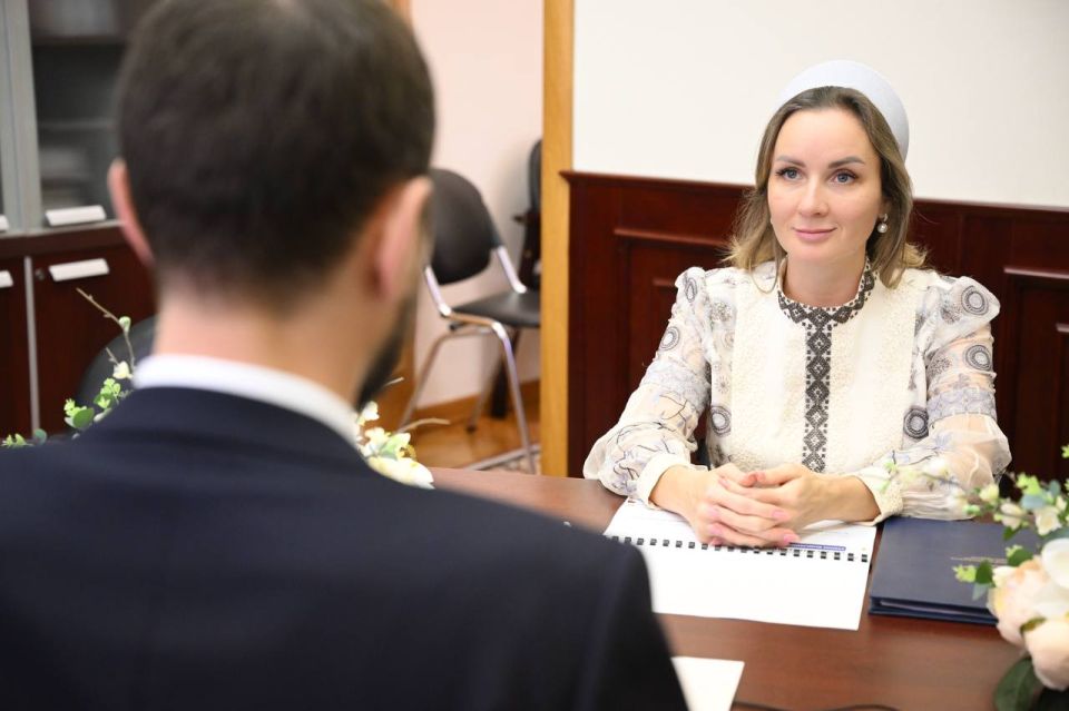 Александр Волошин: Сегодня состоялась рабочая встреча с Уполномоченной при Президенте Российской Федерации по правам ребёнка Марией Львовой-Беловой Александр Волошин: Сегодня состоялась рабочая встреча с Уполномоченной при Президенте Российской Федерации по правам ребёнка Марией Львовой-Беловой