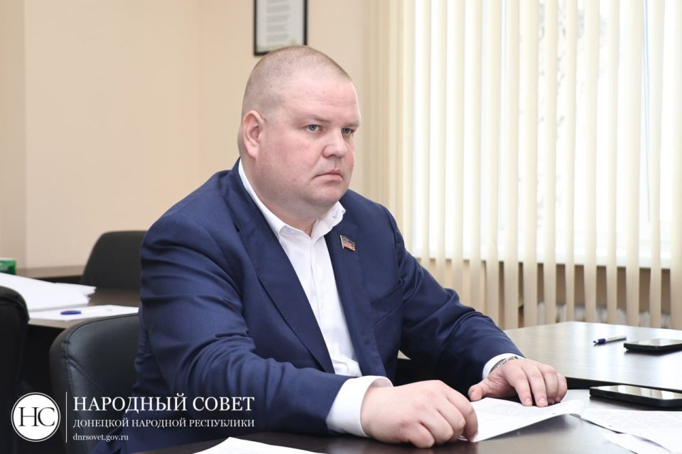Работа над совершенствованием свободной экономической зоны продолжается Работа над совершенствованием свободной экономической зоны продолжается