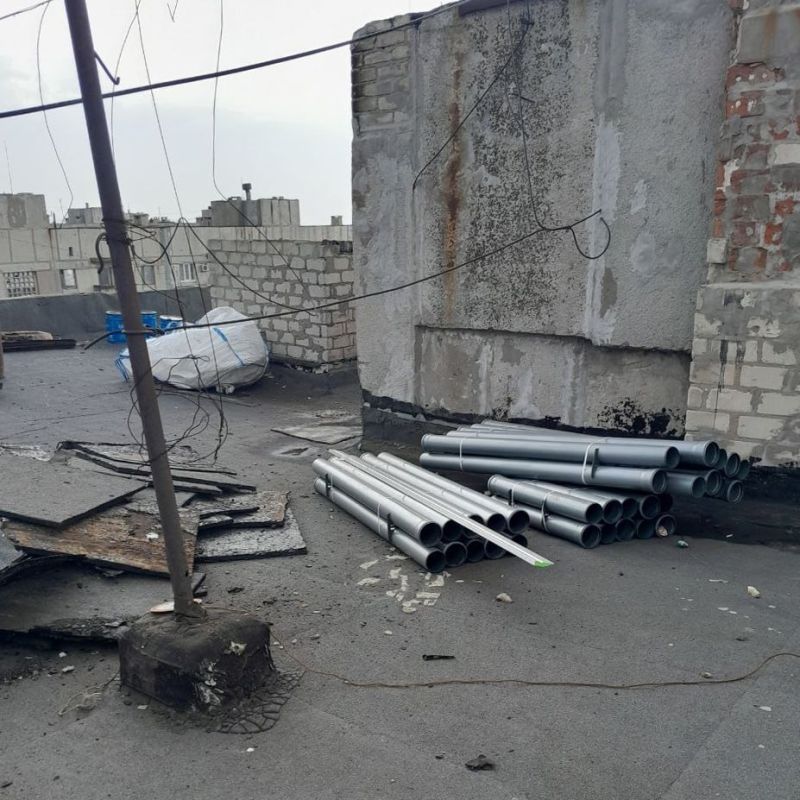 В Кировском стартовал капитальный ремонт кровель многоквартирных домов В Кировском стартовал капитальный ремонт кровель многоквартирных домов