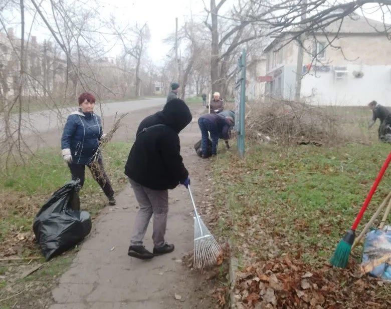 Снежнянский филиал Единого регионального фонда по управлению многоквартирными домами проводит работы по обслуживанию и благоустройству жилого фонда в городском округе Снежнянский филиал Единого регионального фонда по управлению многоквартирными домами проводит работы по обслуживанию и благоустройству жилого фонда в городском округе