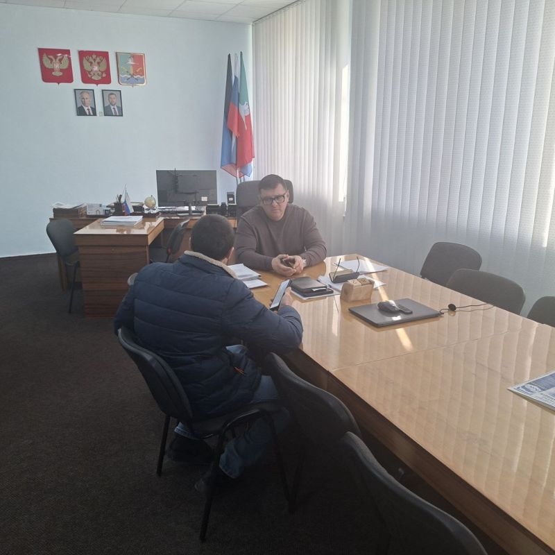 Василий Овчаров: В местной общественной приёмной партии «Единая Россия» Новоазовского муниципального округа провел личный приём граждан