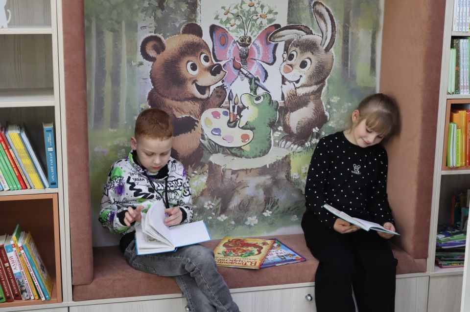 Экскурсия-знакомство «Волшебный мир чудесных книг» Экскурсия-знакомство «Волшебный мир чудесных книг»