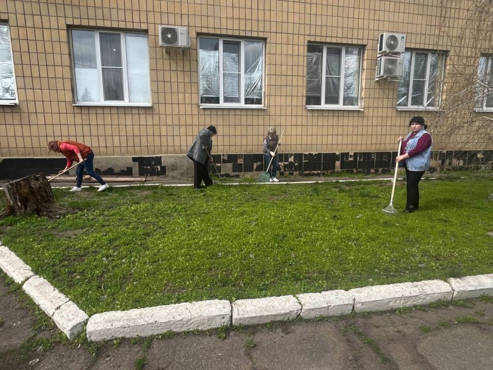 3 апреля по партийному проекту Единой России "Донбасс-наш дом" в Старобешевском муниципальном округе прошел муниципальный субботник 3 апреля по партийному проекту Единой России "Донбасс-наш дом" в Старобешевском муниципальном округе прошел муниципальный субботник