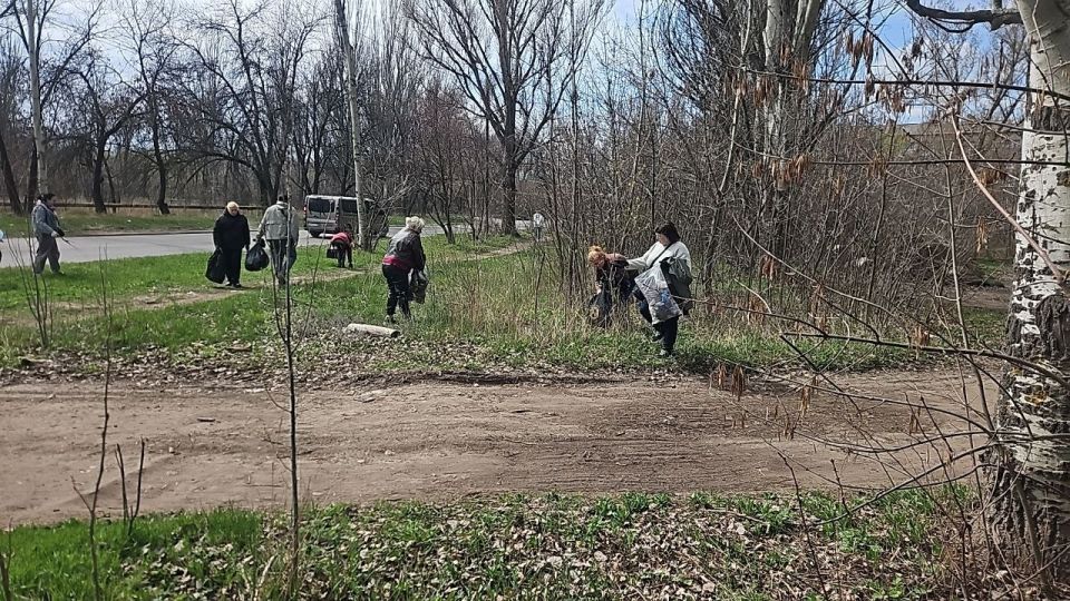 В Центрально-Городском районе состоялся субботник В Центрально-Городском районе состоялся субботник
