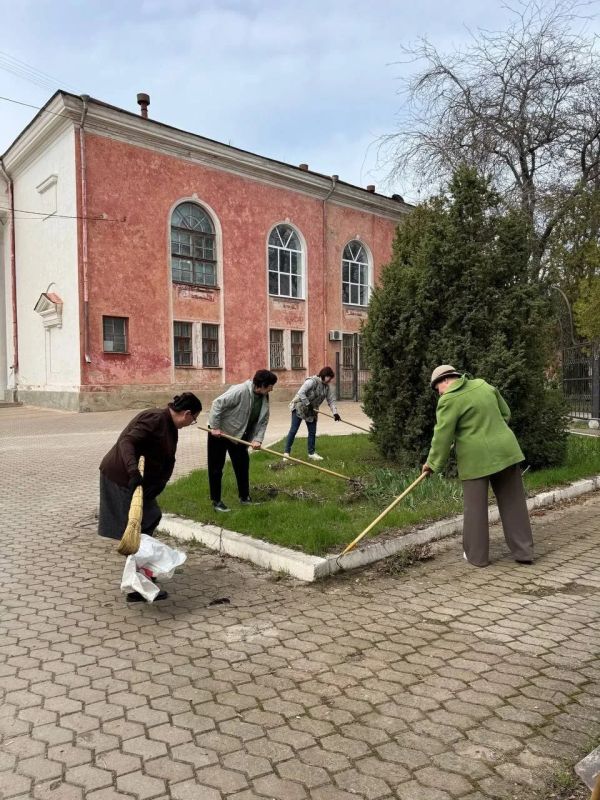 3 апреля по партийному проекту Единой России "Донбасс-наш дом" в Старобешевском муниципальном округе прошел муниципальный субботник 3 апреля по партийному проекту Единой России "Донбасс-наш дом" в Старобешевском муниципальном округе прошел муниципальный субботник