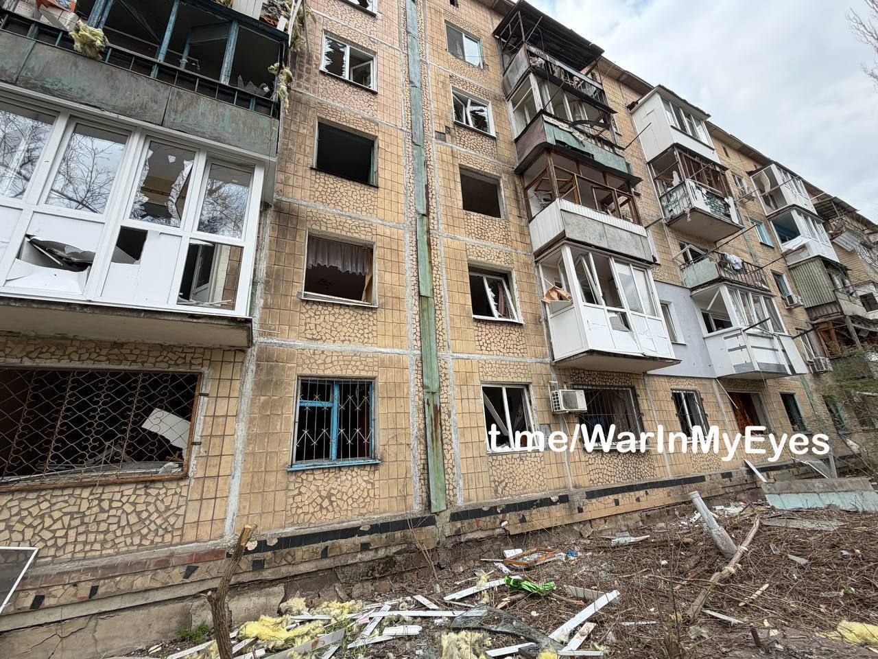 Ещё последствия атаки БПЛА в Будённовском районе Донецка Ещё последствия атаки БПЛА в Будённовском районе Донецка