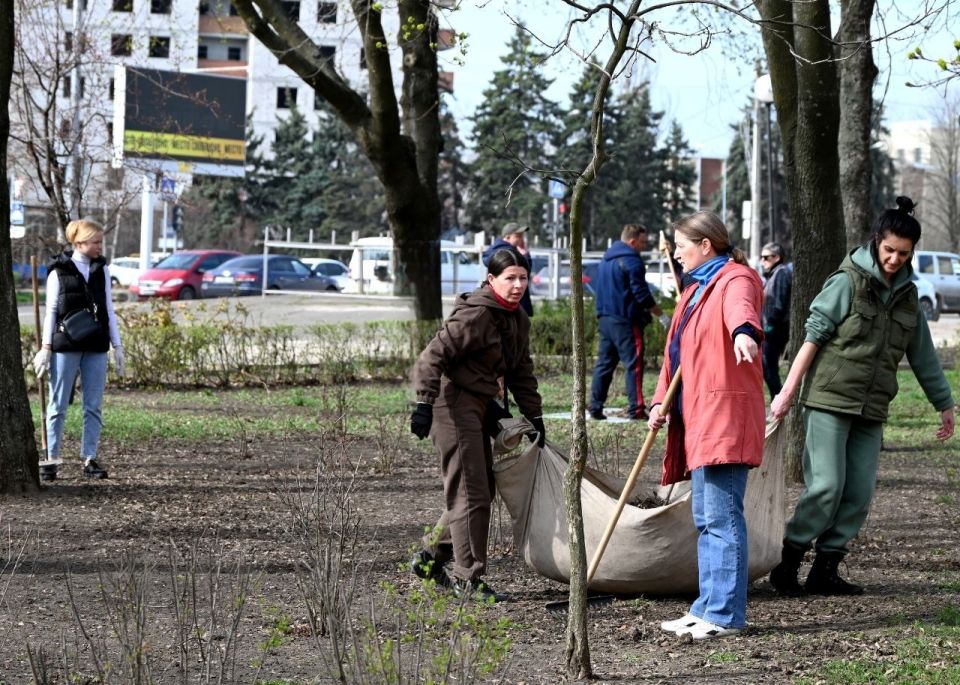Иван Адамец: Общегородской субботник: забота о городе! Иван Адамец: Общегородской субботник: забота о городе!