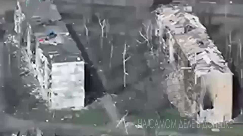 Константиновка. Мощнейший прилёт ФАБ по ПВД ВСУ