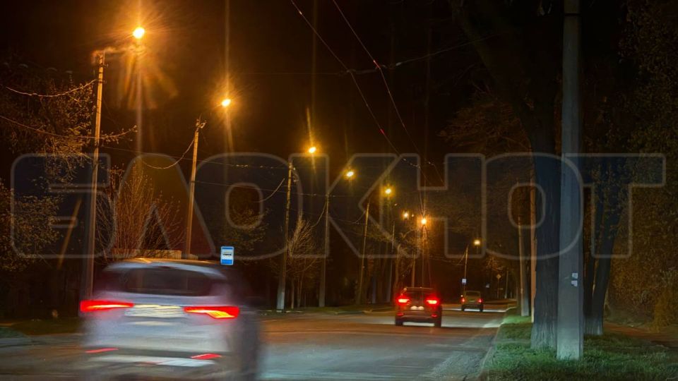 На Куйбышева от Александра Матросова до ЖД электричество есть