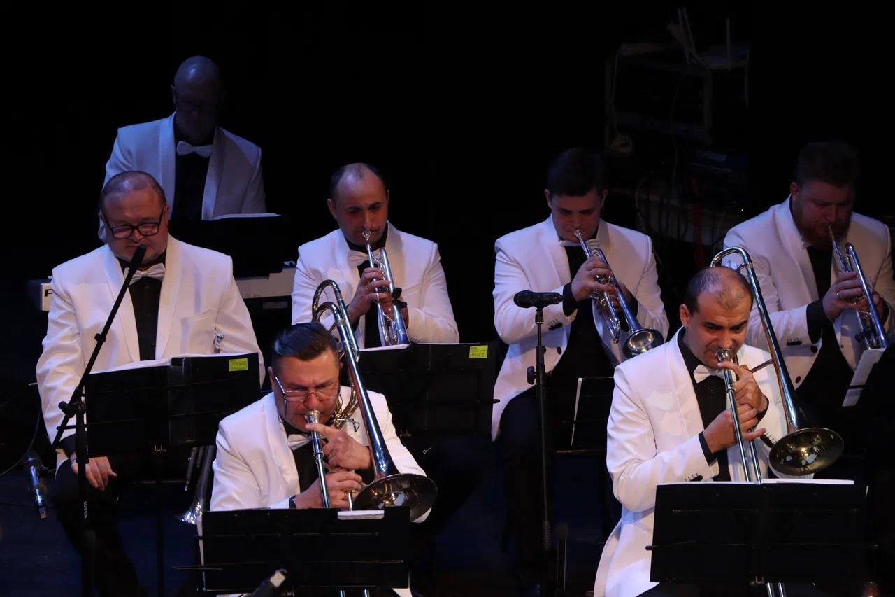 Михаил Желтяков: Поздравляю Концертный оркестр духовых инструментов с 10-летним юбилеем! Созданный в 2016 году по инициативе Министерства культуры ДНР, коллектив под управлением заслуженного артиста ДНР Михаила Мартыненко... Михаил Желтяков: Поздравляю Концертный оркестр духовых инструментов с 10-летним юбилеем! Созданный в 2016 году по инициативе Министерства культуры ДНР, коллектив под управлением заслуженного артиста ДНР Михаила Мартыненко...