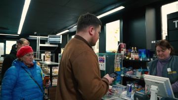 Всё в одном приложении. Теперь тебе не нужно брать с собой много документов, чтобы подтвердить возраст — достаточно использовать лишь свой смартфон