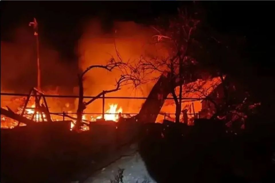 Сорок горняков не могут выбраться из шахты после удара украинским дроном