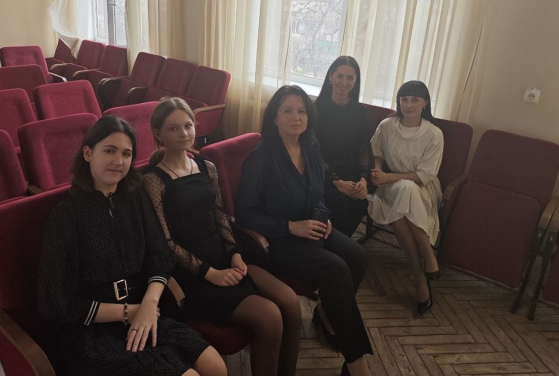 4 апреля в стенах Детской школы искусств имени П. И. Чайковского г. о. Енакиево состоялся III Открытый конкурс-фестиваль фортепианных ансамблей «Spring Piano Duet – 2026», посвящённый 135-летию со дня рождения выдающегося... 4 апреля в стенах Детской школы искусств имени П. И. Чайковского г. о. Енакиево состоялся III Открытый конкурс-фестиваль фортепианных ансамблей «Spring Piano Duet – 2026», посвящённый 135-летию со дня рождения выдающегося...