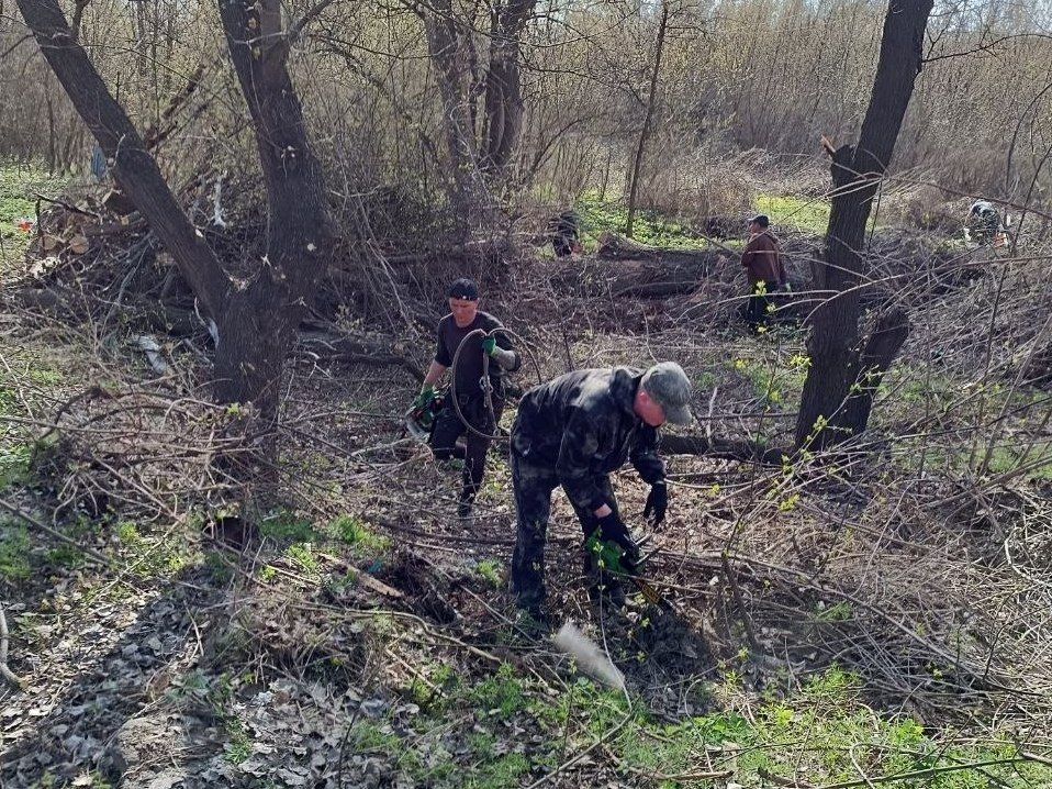 Жители Шахтерского округа продолжают наводить порядок Жители Шахтерского округа продолжают наводить порядок